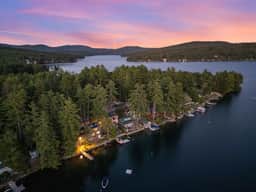 Merrymeeting Lake Retreat | Dock + Kayaks