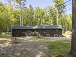 Family Retreat | 2 Homes + Near Lake Winnipesaukee