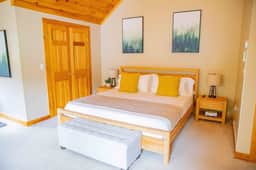 Hidden Gem Retreat | Firepit | Wolfeboro