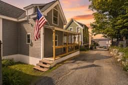 Weirs Beach Cottage | Lake Winnipesaukee Escape