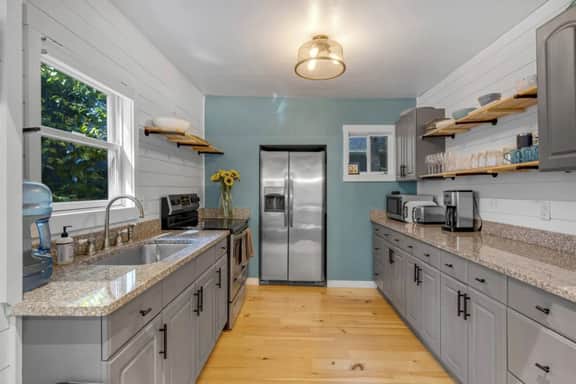 Family Cottage |Beach + Paddleboards|Winnipesaukee