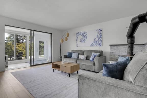 Modern Newfound Lake Condo|Lake Views + Beach