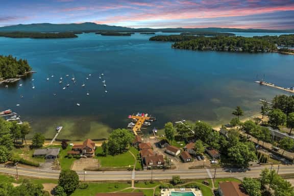 Waterfront Cottage| Dock + Pool | Lake Winnipesaukee