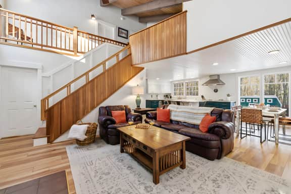 Peaceful|Spacious| Lakes Region Retreat