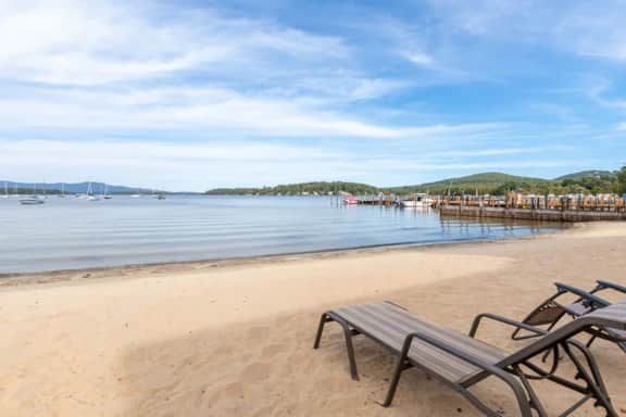 Winnipesaukee Retreat| Beach + Pool| Dock Option