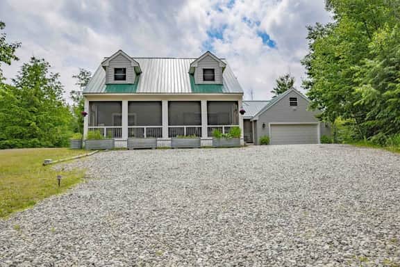 Hidden Gem Retreat | Firepit | Wolfeboro