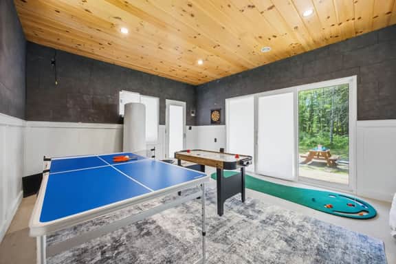 Spacious | Game Room| Lakes Region Retreat