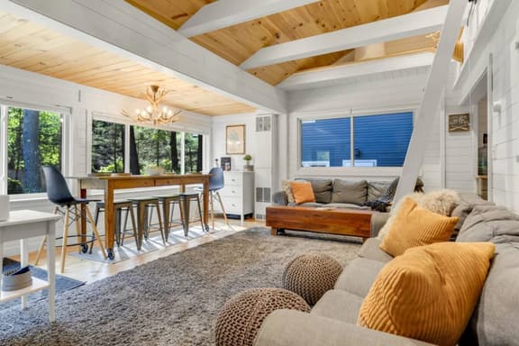 Family Cottage |Beach + Paddleboards|Winnipesaukee