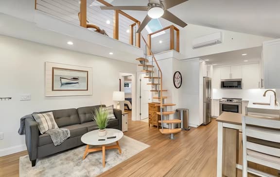 Winnipesaukee Retreat| Beach + Pool| Dock Option