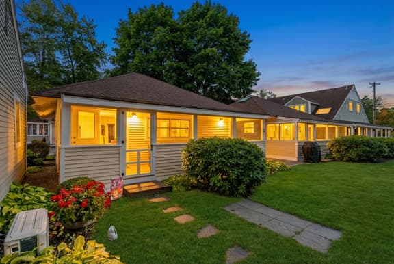 Waterfront Cottage| Dock + Pool | Lake Winnipesaukee
