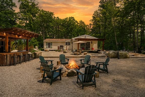 Peaceful Escape | Dock Option + Fire pit | Winni - Image 1
