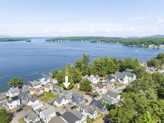 Weirs Beach Cottage | Lake Winnipesaukee Escape