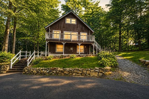 Lakes Region Chalet | Firepit + Gunstock View - Image 1